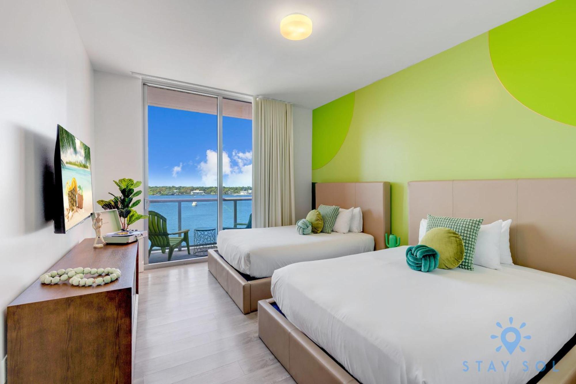 Costa Hollywood Beach Bagian luar foto