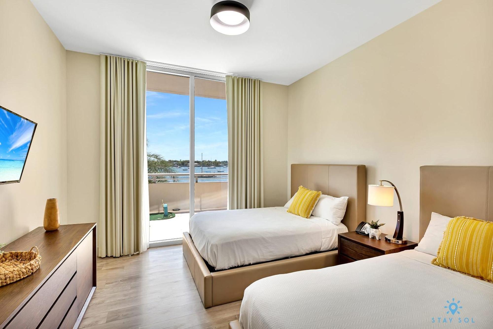 Costa Hollywood Beach Bagian luar foto