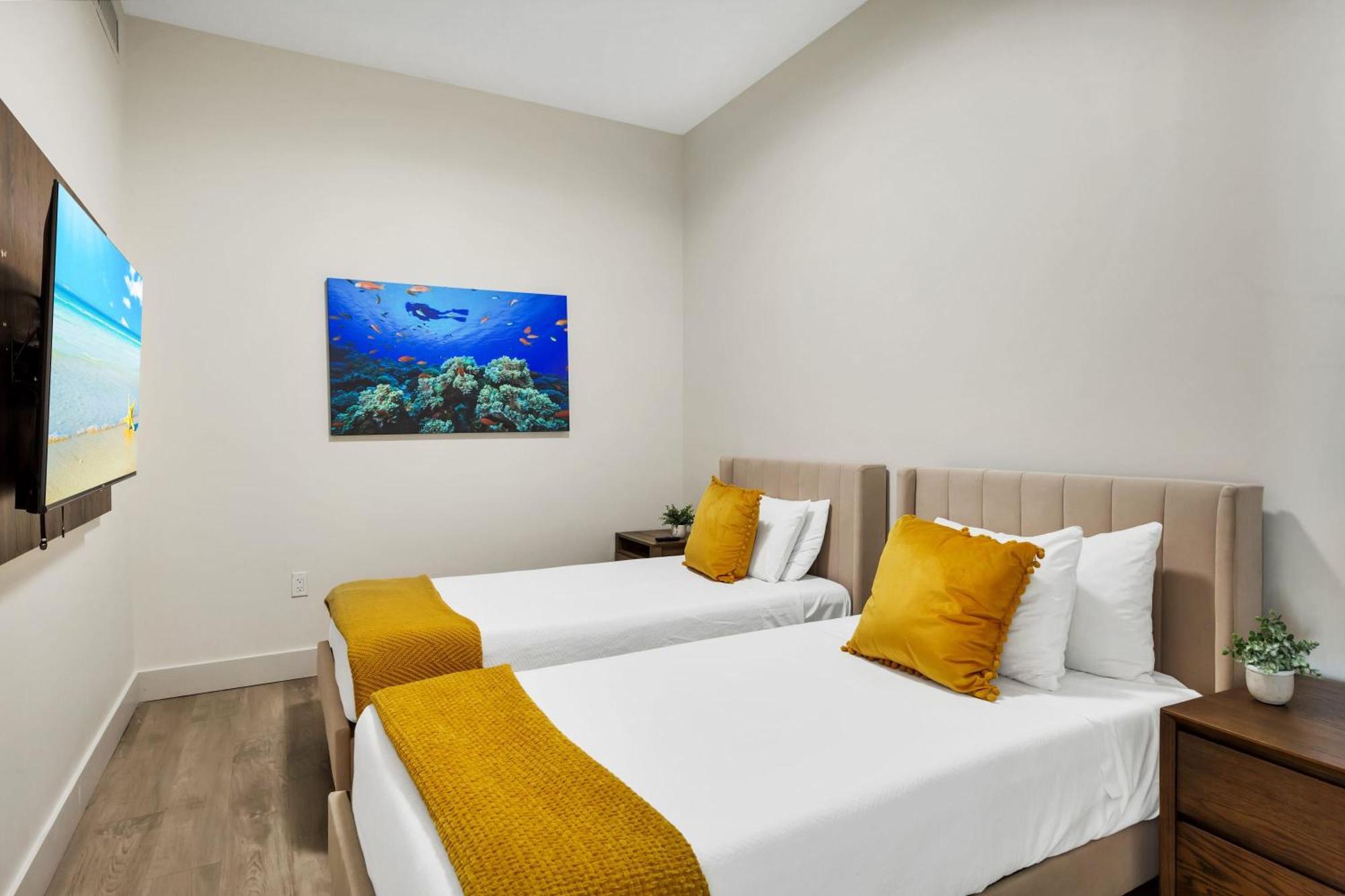 Costa Hollywood Beach Bagian luar foto