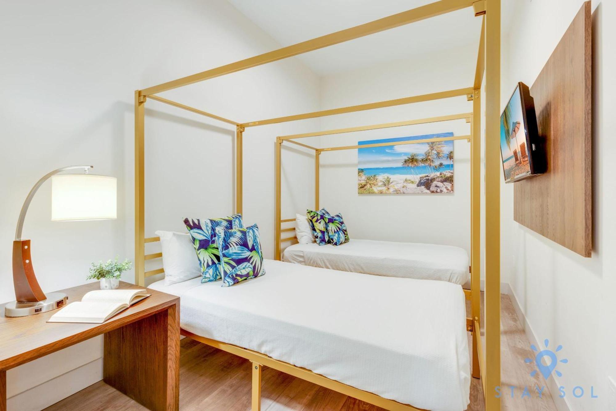 Costa Hollywood Beach Bagian luar foto