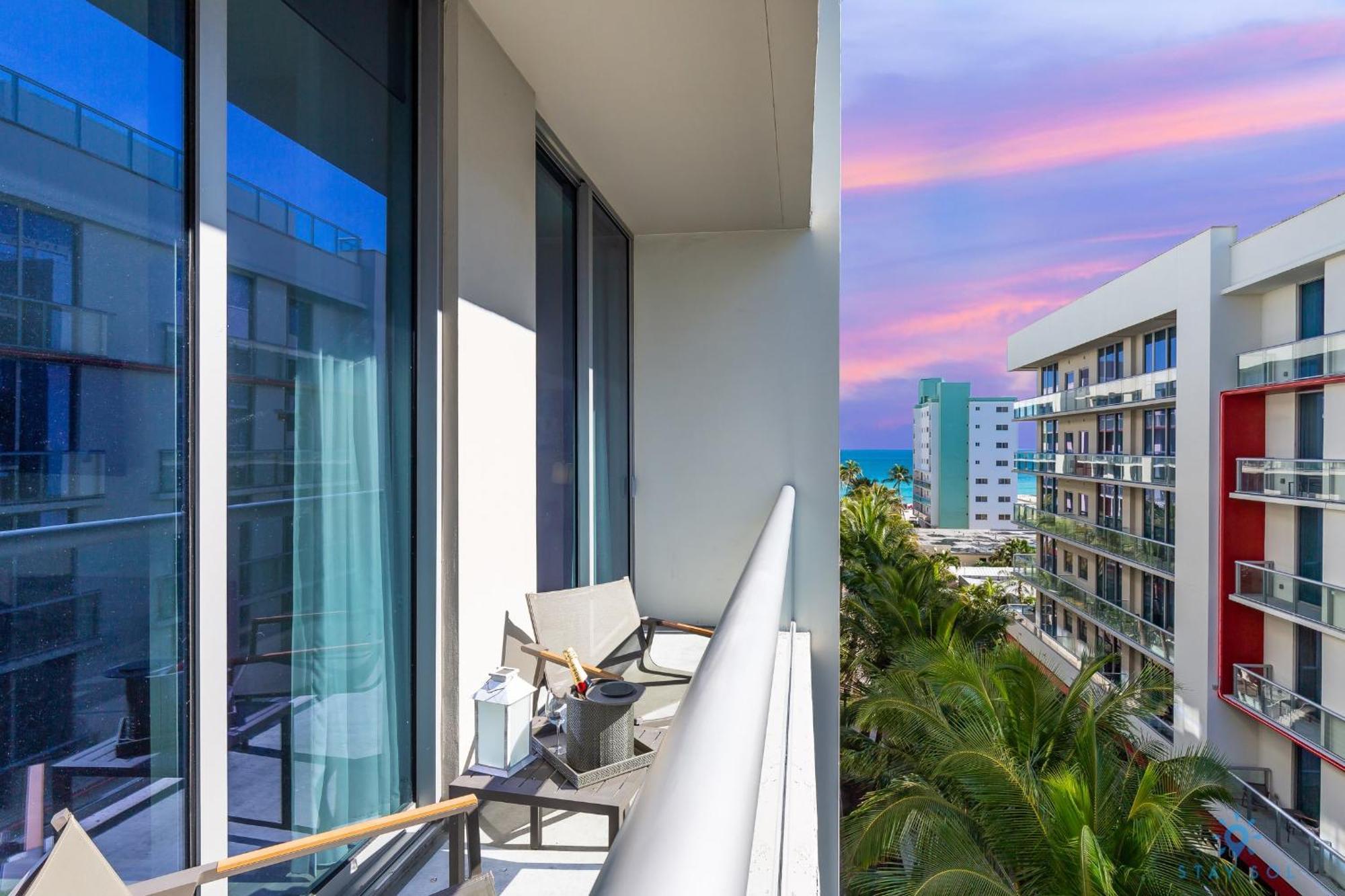 Costa Hollywood Beach Bagian luar foto